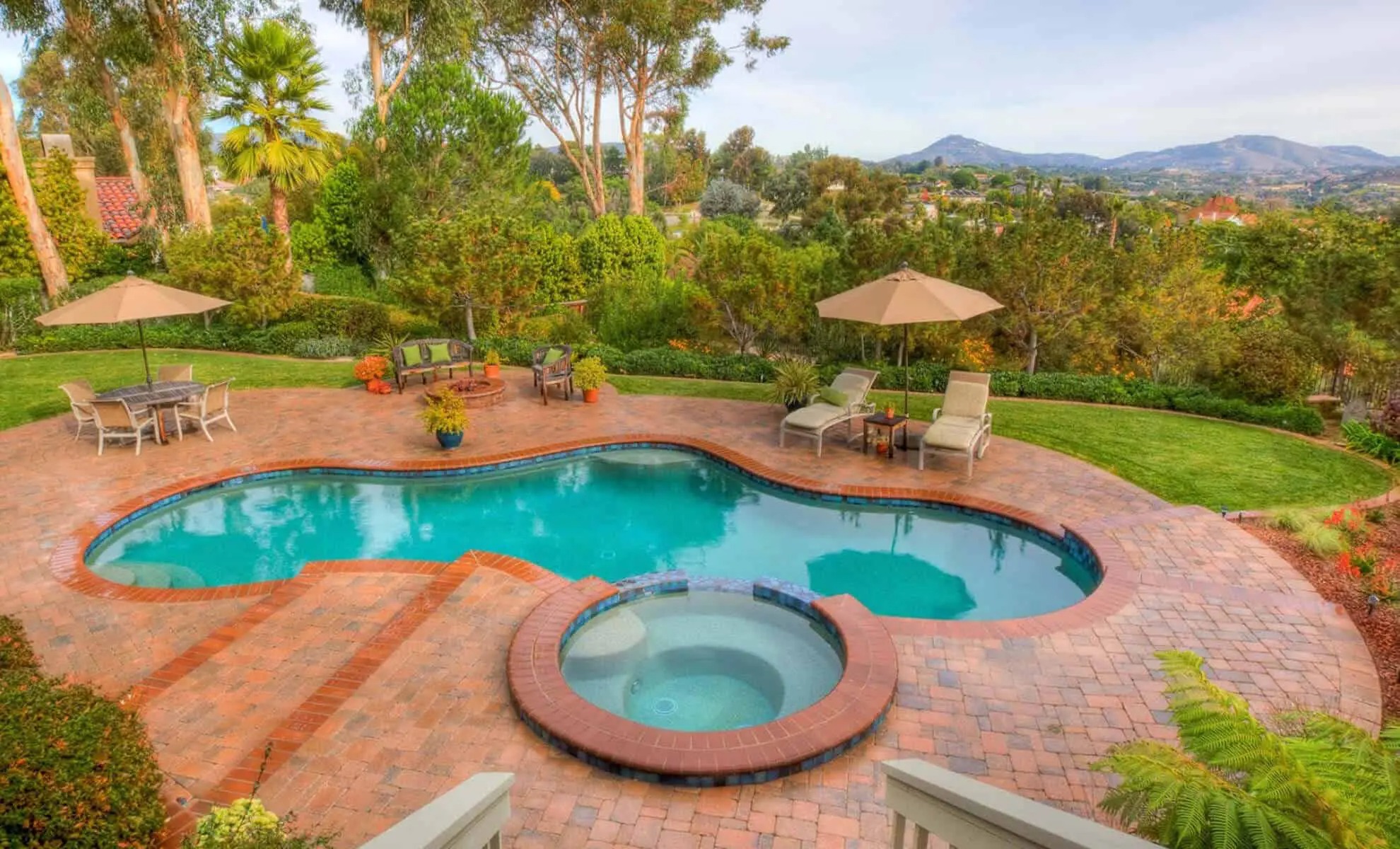imgi_1_Del-Rancho-Pools-outdoor-Living-Spaces-Portfolio-05