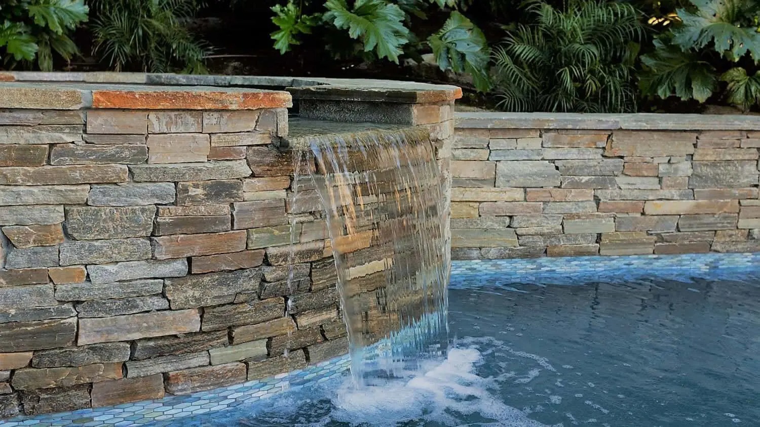 imgi_26_Classic-Pools-by-Del-Rancho-Pools_J