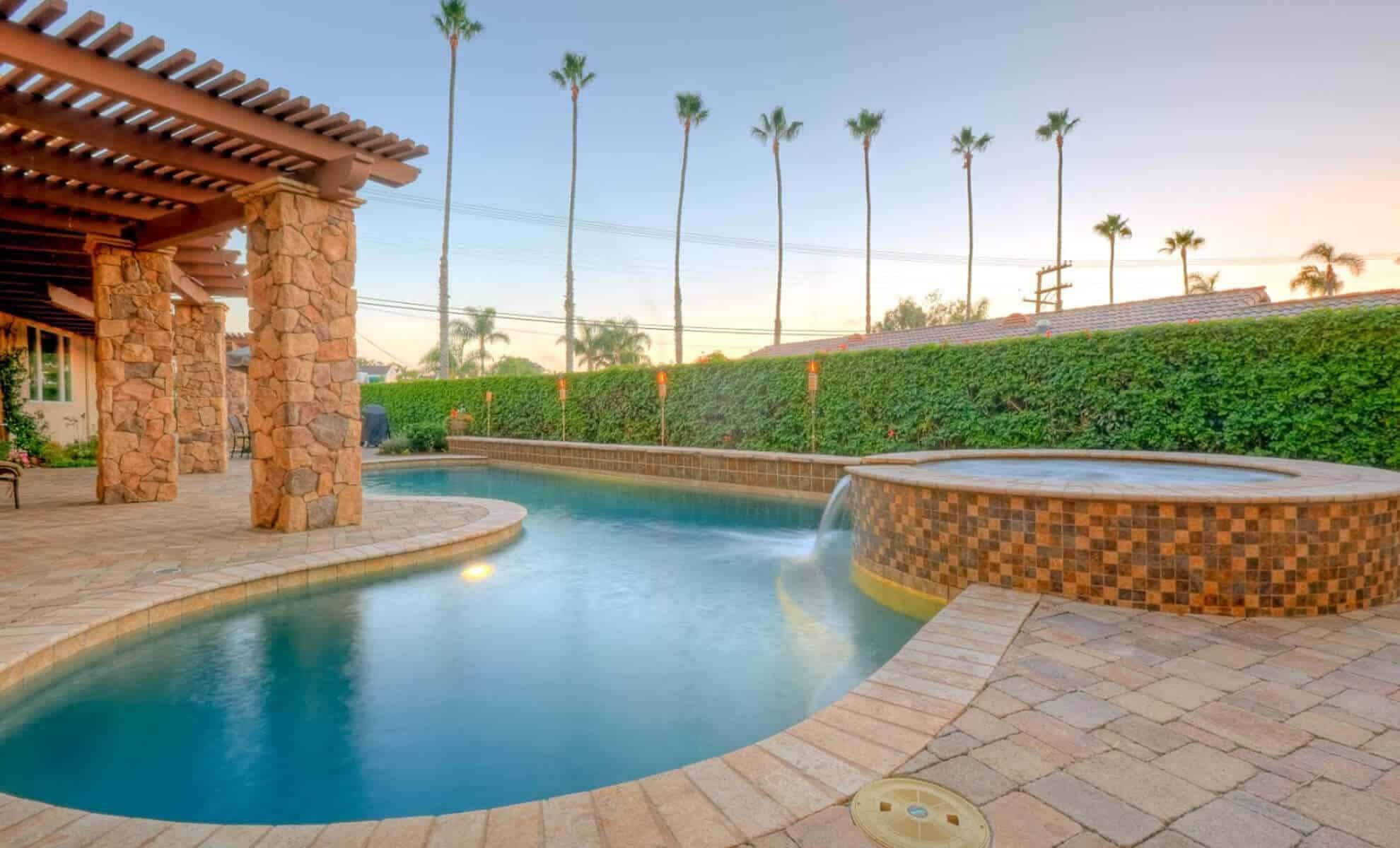 imgi_8_Del-Rancho-Pools-Classic-Pool-Portfolio-04