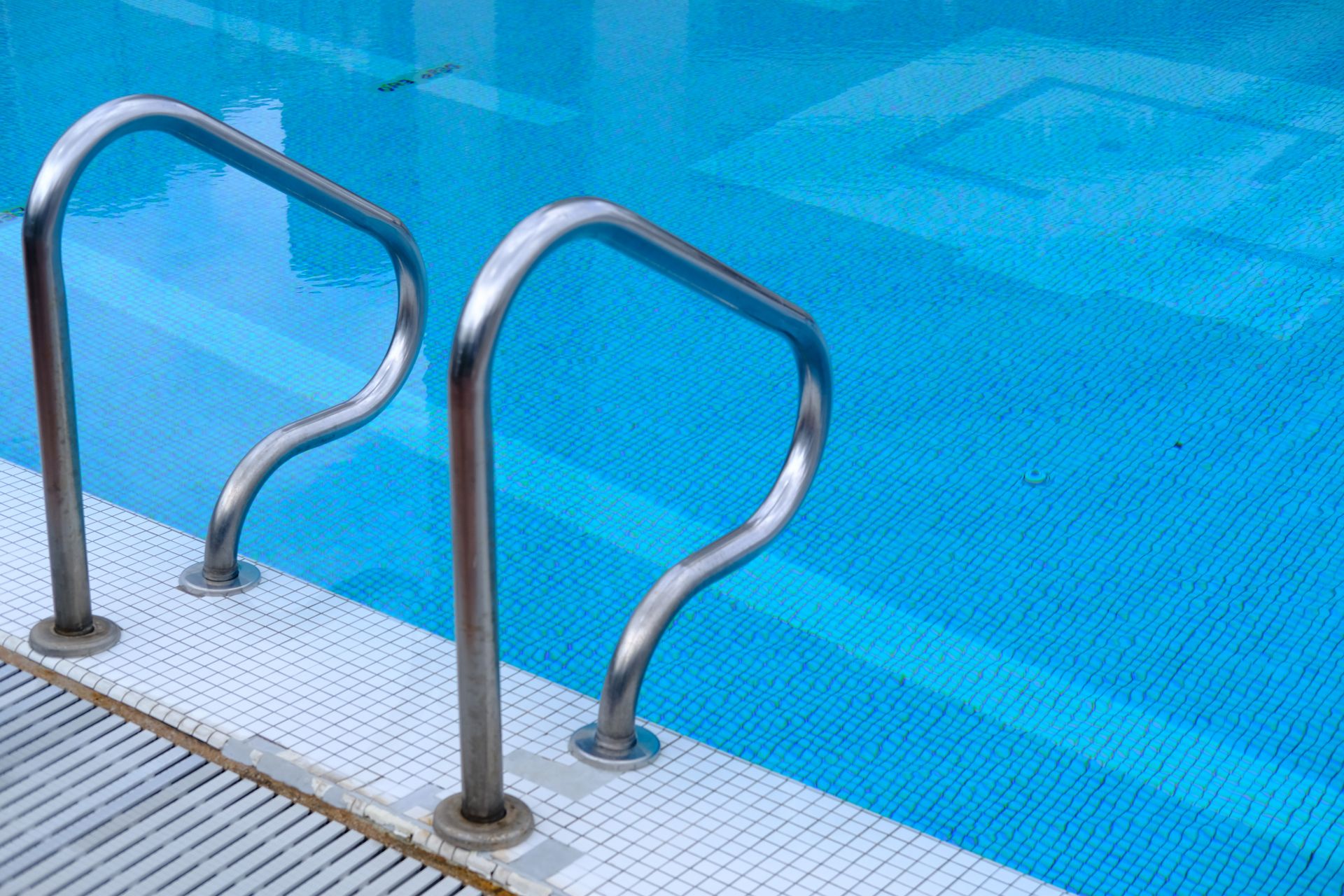 Modern Pool Repair